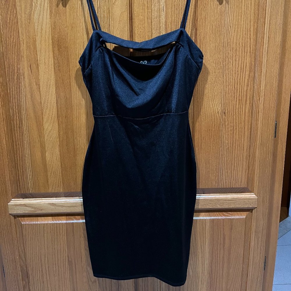 Short Black Dress size S/M